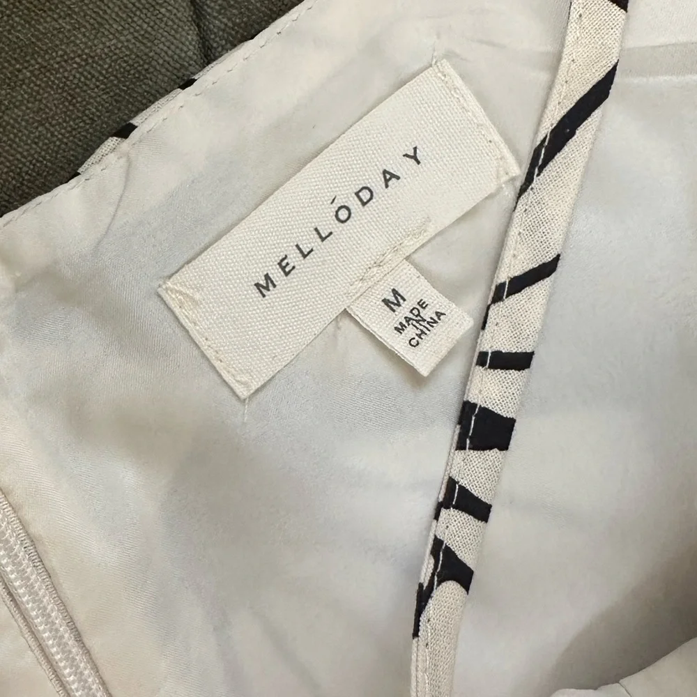 Black & White Floral Wide Leg Jumpsuit | Spaghetti Strap | Medium - Picture 5 of 7